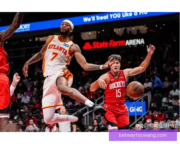 波神因背部不适缺席背靠背大战 或将在对阵老鹰时休战