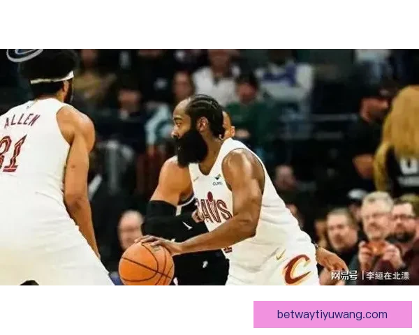 阿伦复出助力骑士内线 强攻强防成为球队主心骨